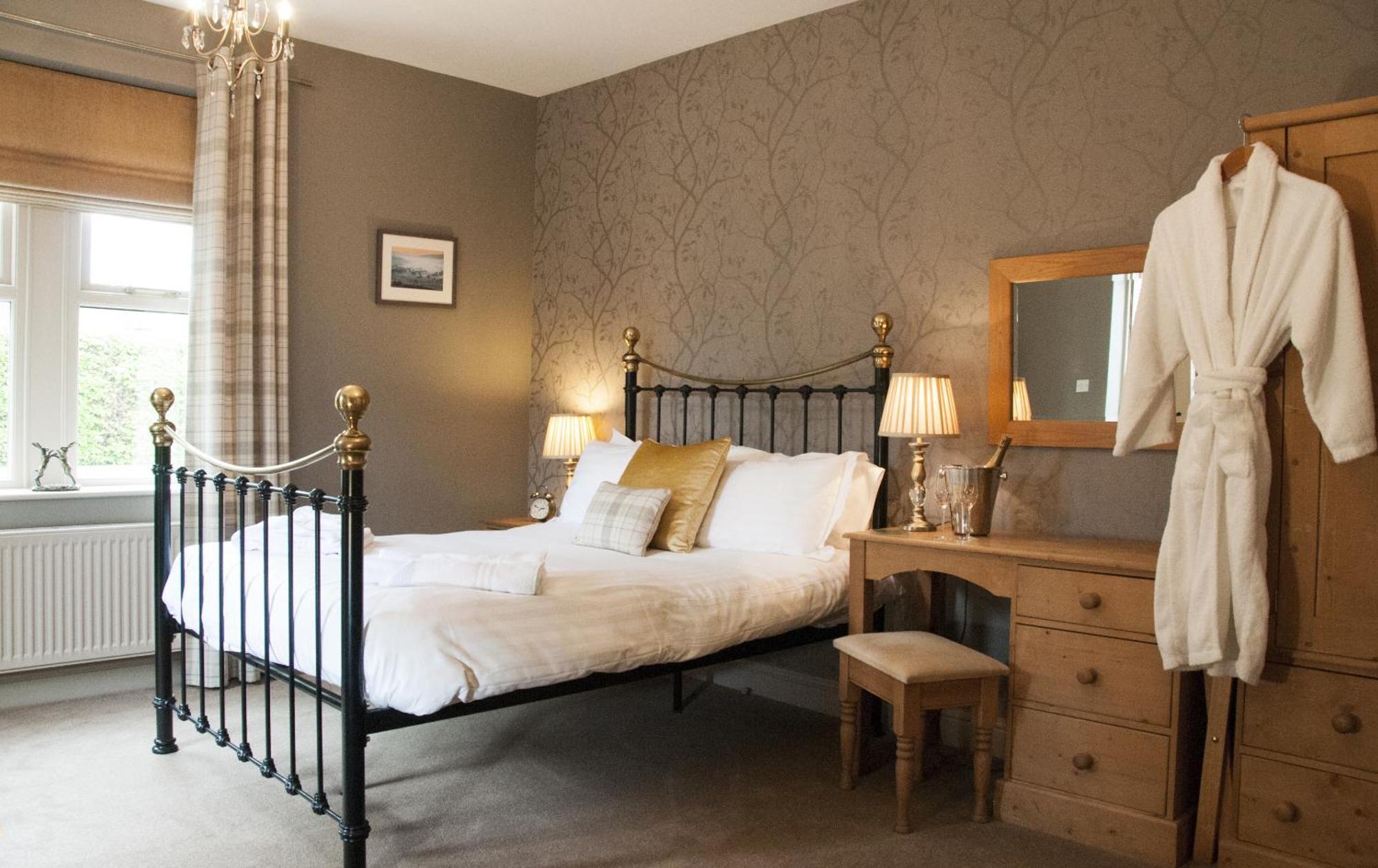 The Poplars Rooms & Cottages Тирск Экстерьер фото